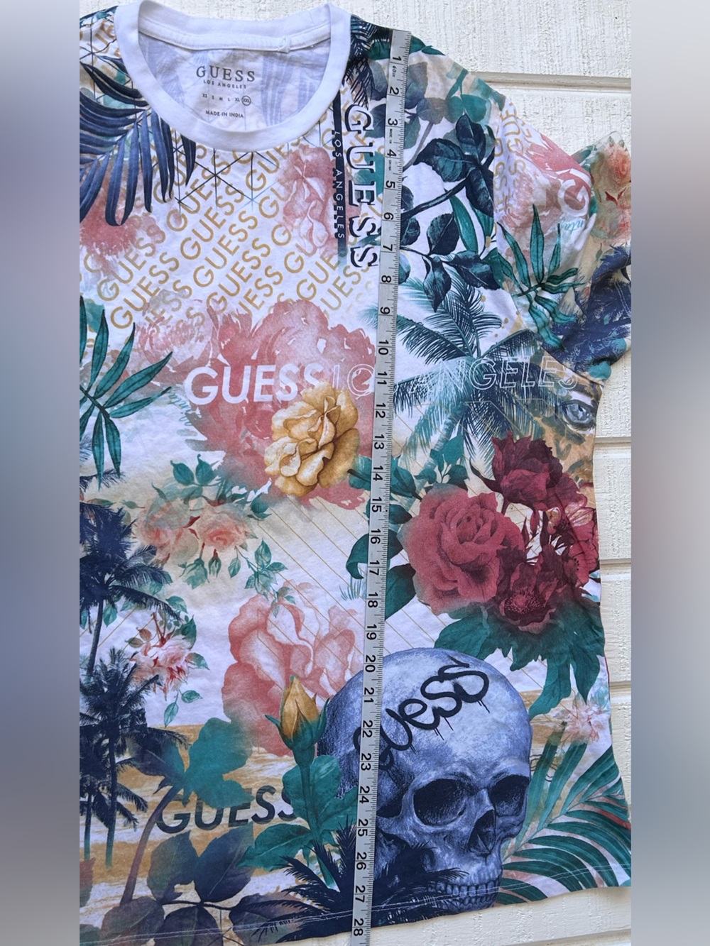 GUESS Los Angeles Men’s Allover Tropical Floral & Skulls Graphic Tee Size XXL - Picture 9 of 9